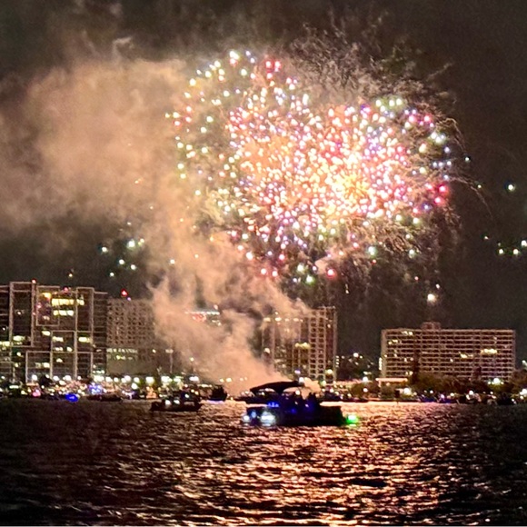 Meet your Posher, Angela - Picture 1 of 2